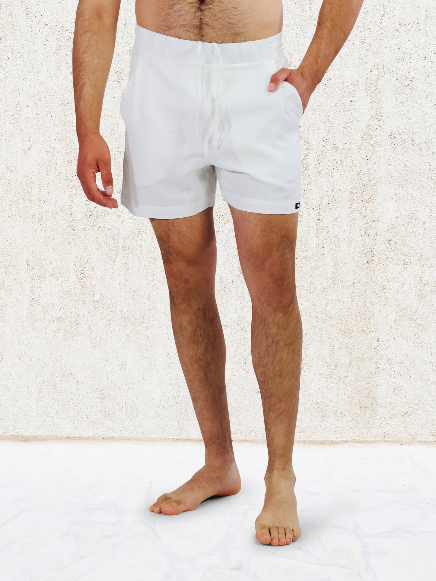 THE BIANO 4" SHORT - White