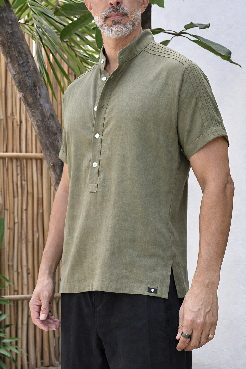 ROVI LINEN BLEND HENLEY SHIRT - Olive